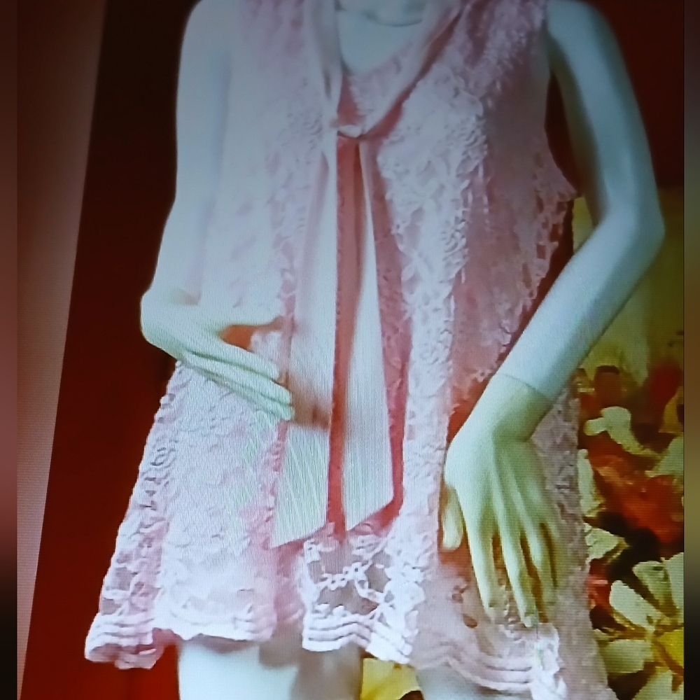 Sleeveless Pink Lace Tie-Neck Blouse